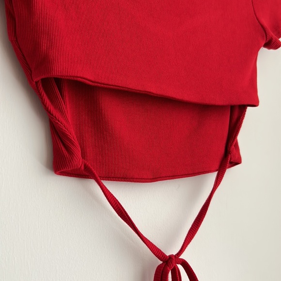 Princess Polly Red Ribbed Tie Back Cropped Shirt - Picture 8 of 9
